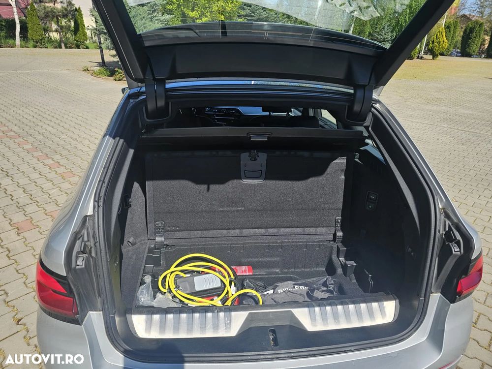 BMW Seria 5 530e xDrive AT PHEV - 18
