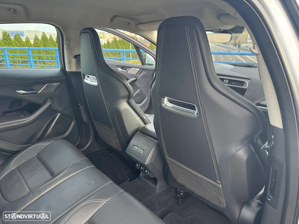 Jaguar I-Pace EV400 AWD R-DYNAMIC HSE - 28
