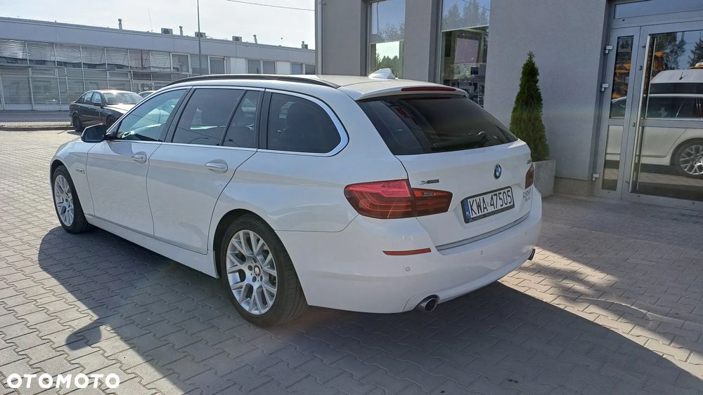 BMW Seria 5 535d xDrive Luxury Line - 7