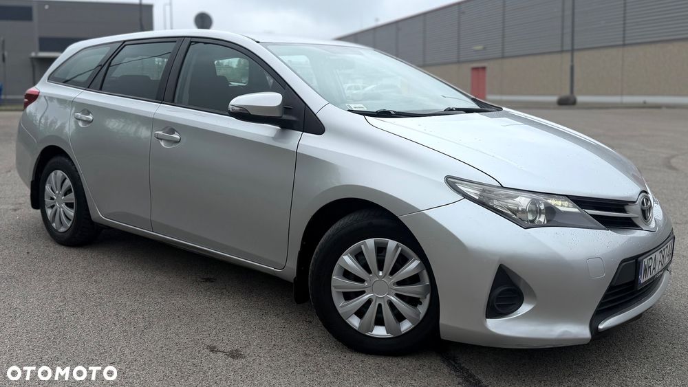 Toyota Auris 1.4 D-4D Life - 9
