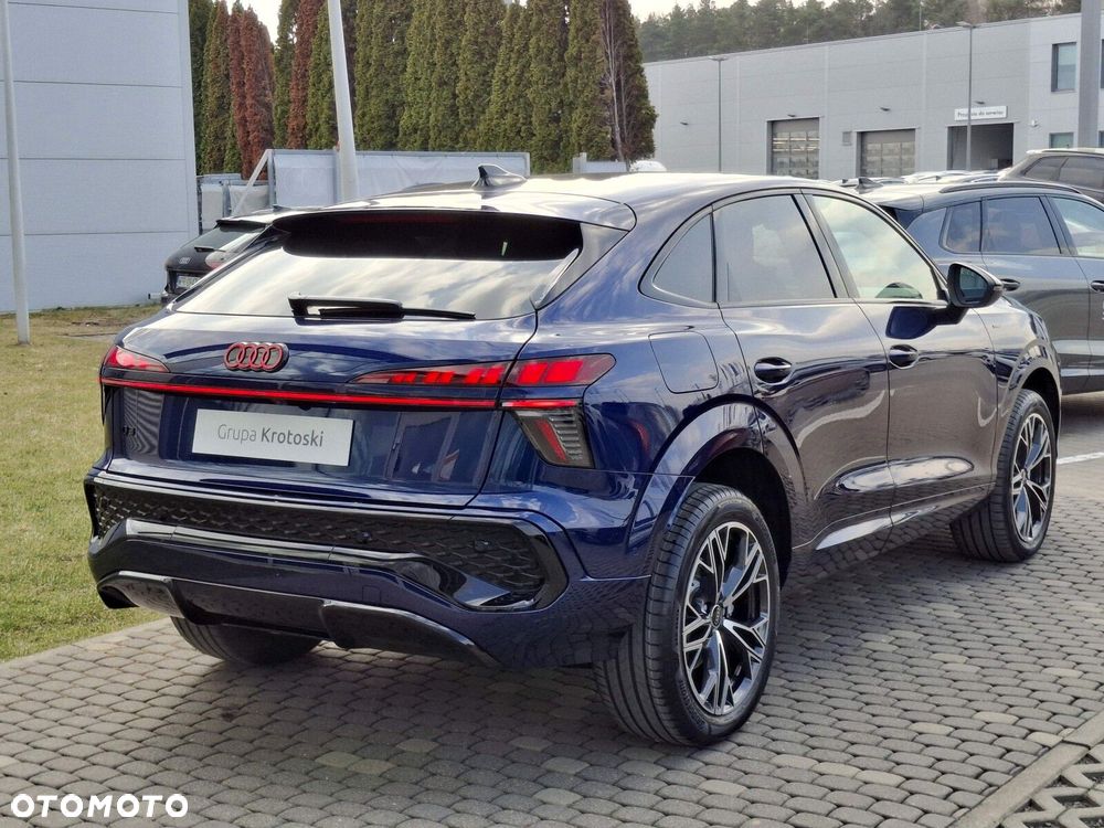 Audi Q3 Sportback - 6