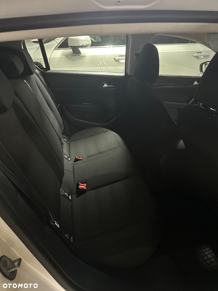 Peugeot 308 1.2 PureTech Active S&S - 13