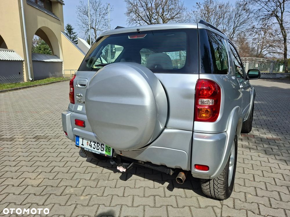 Toyota RAV4 4x4 Edition - 11