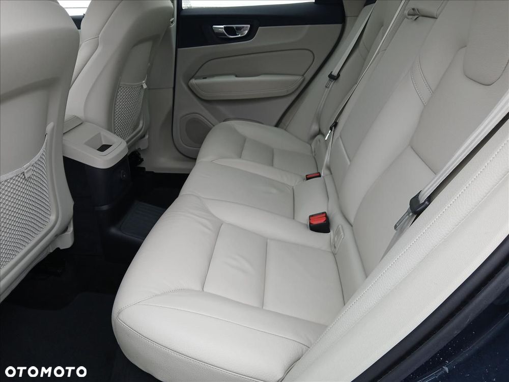 Volvo XC 60 - 13