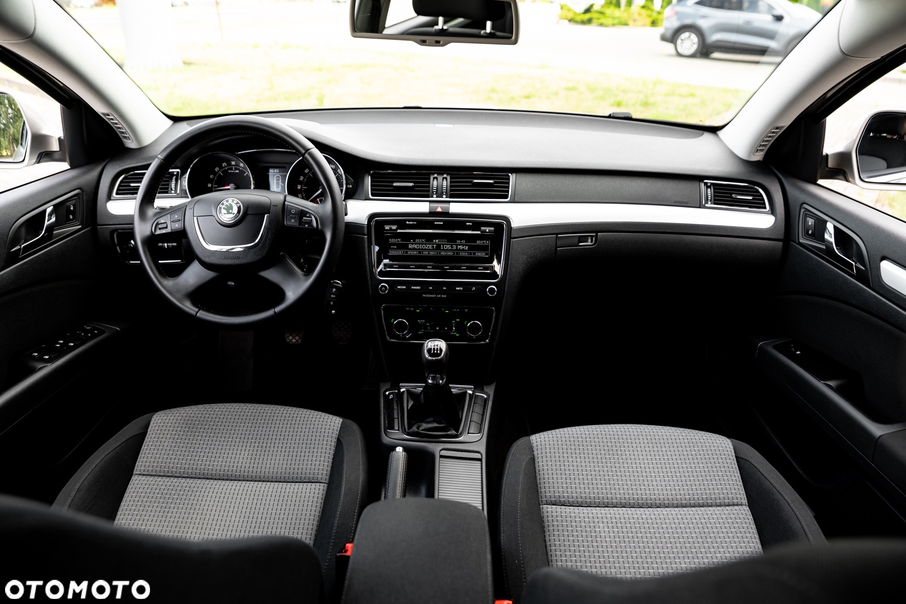 Skoda Superb 2.0 TDI Comfort - 30