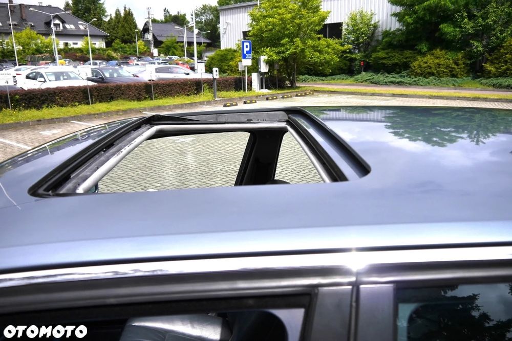 BMW Seria 7 750iL - 17