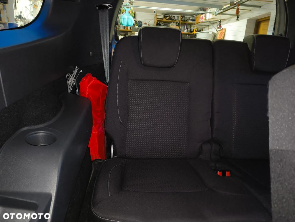 Dacia Lodgy 1.3 TCe Laureate S&S - 28