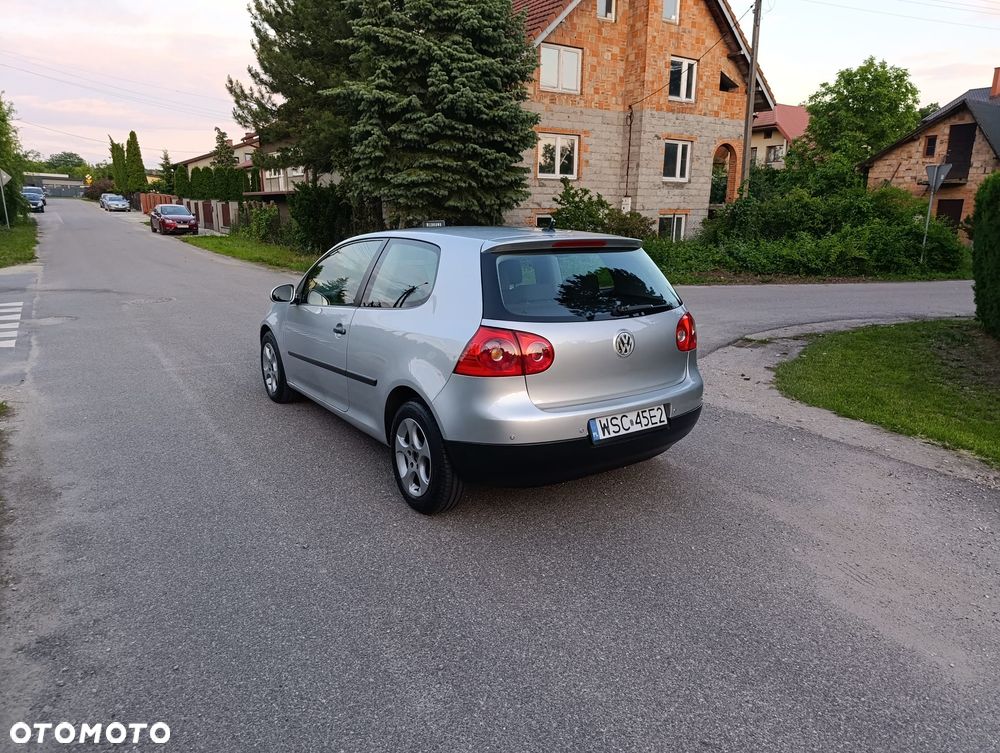 Volkswagen Golf - 8