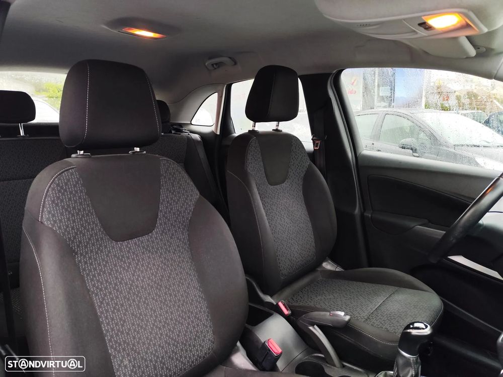 Opel Crossland X 1.2 T Innovation - 10