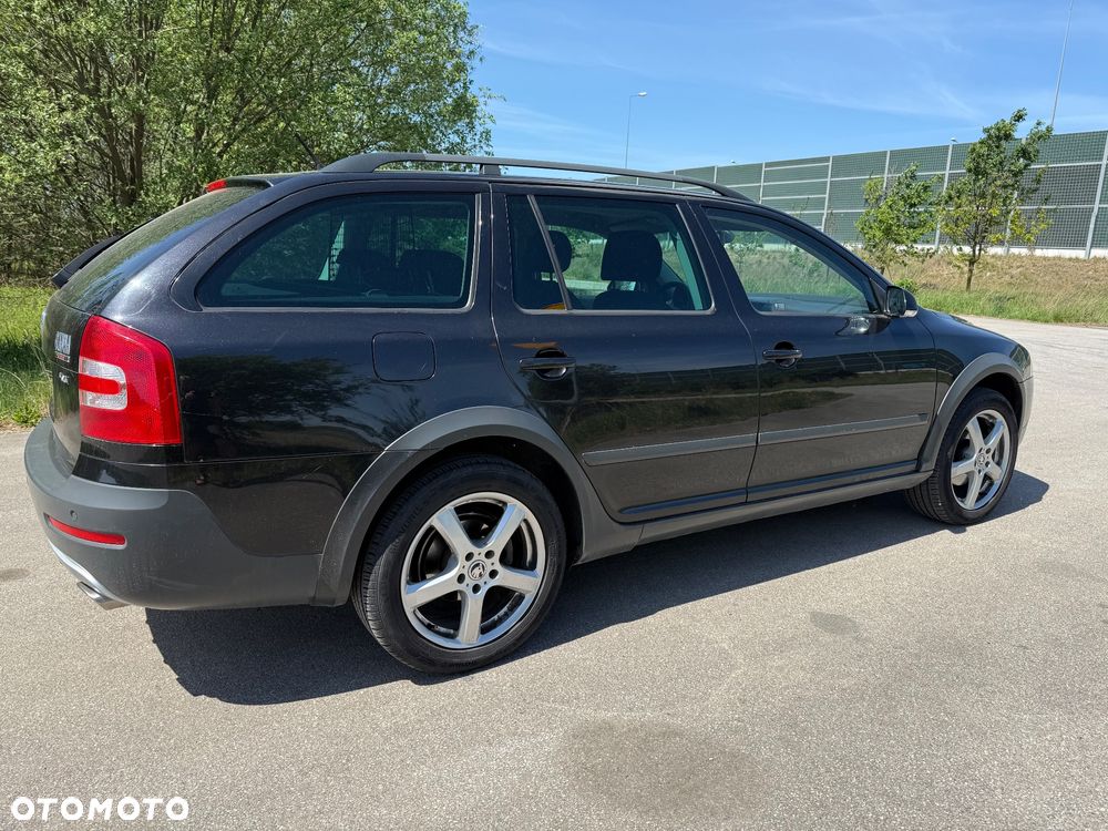 Skoda Octavia 2.0 TDI DPF RS - 6