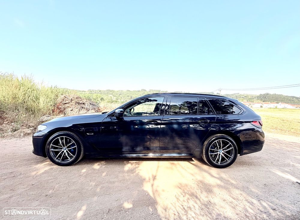 BMW 530 e Pack Desportivo M - 6