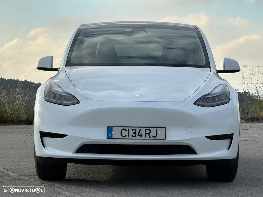 Tesla Model Y Long-Range RWD - 2