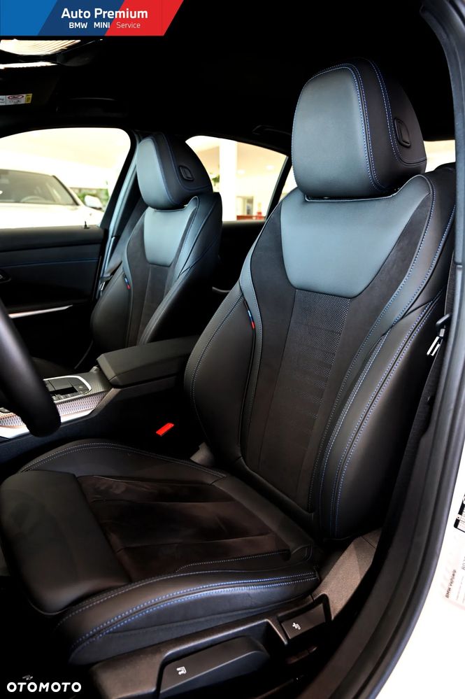 BMW Seria 3 330i M Sport - 13