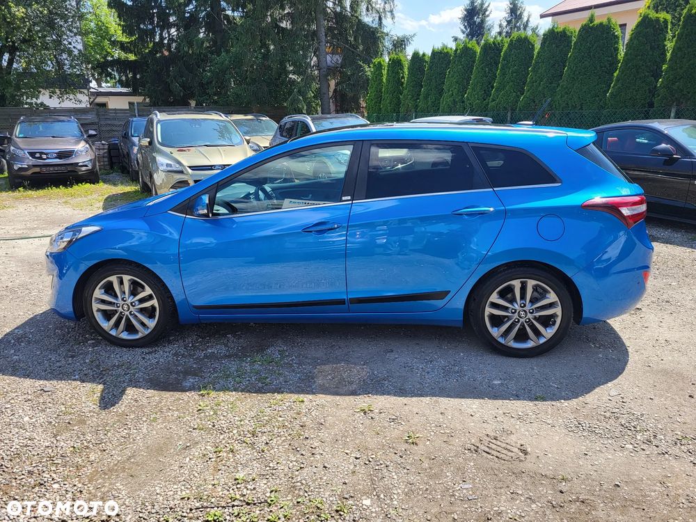 Hyundai i30 Kombi 1.6 GDi DCT Premium - 5
