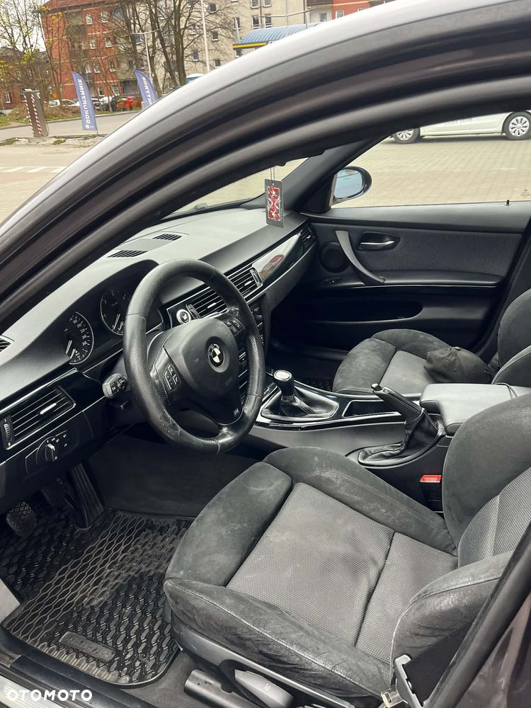 BMW Seria 3 320d - 12