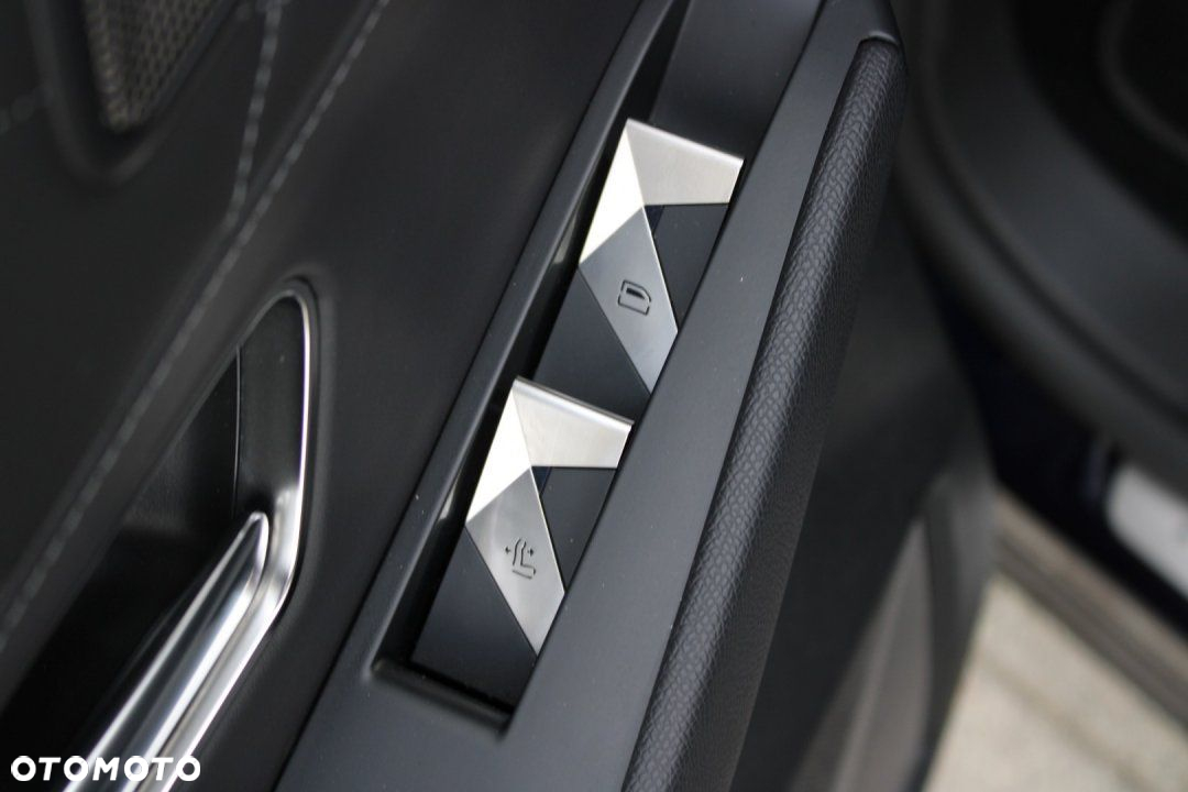 DS Automobiles DS 7 Crossback - 24