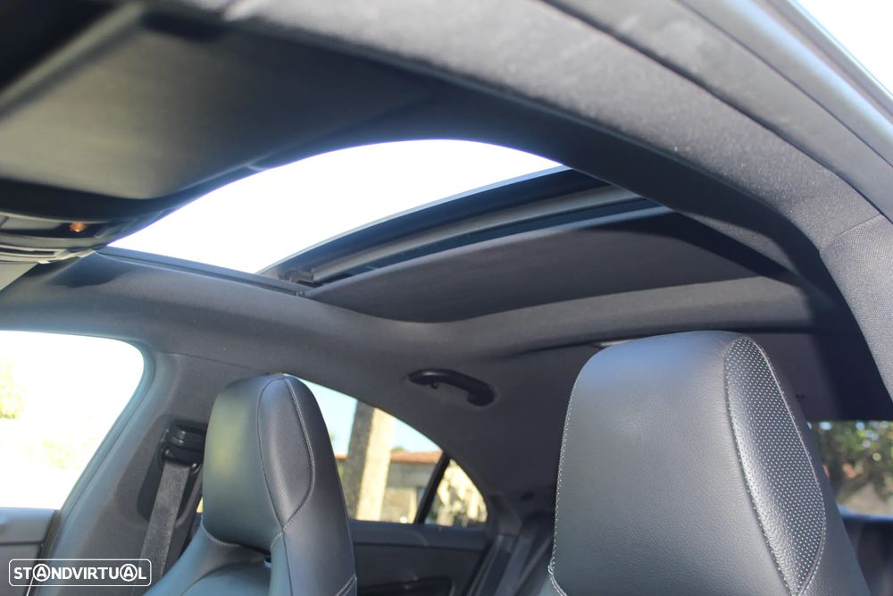 Mercedes-Benz CLA 45 AMG 4Matic Speedshift DCT 7G Night Edition - 13