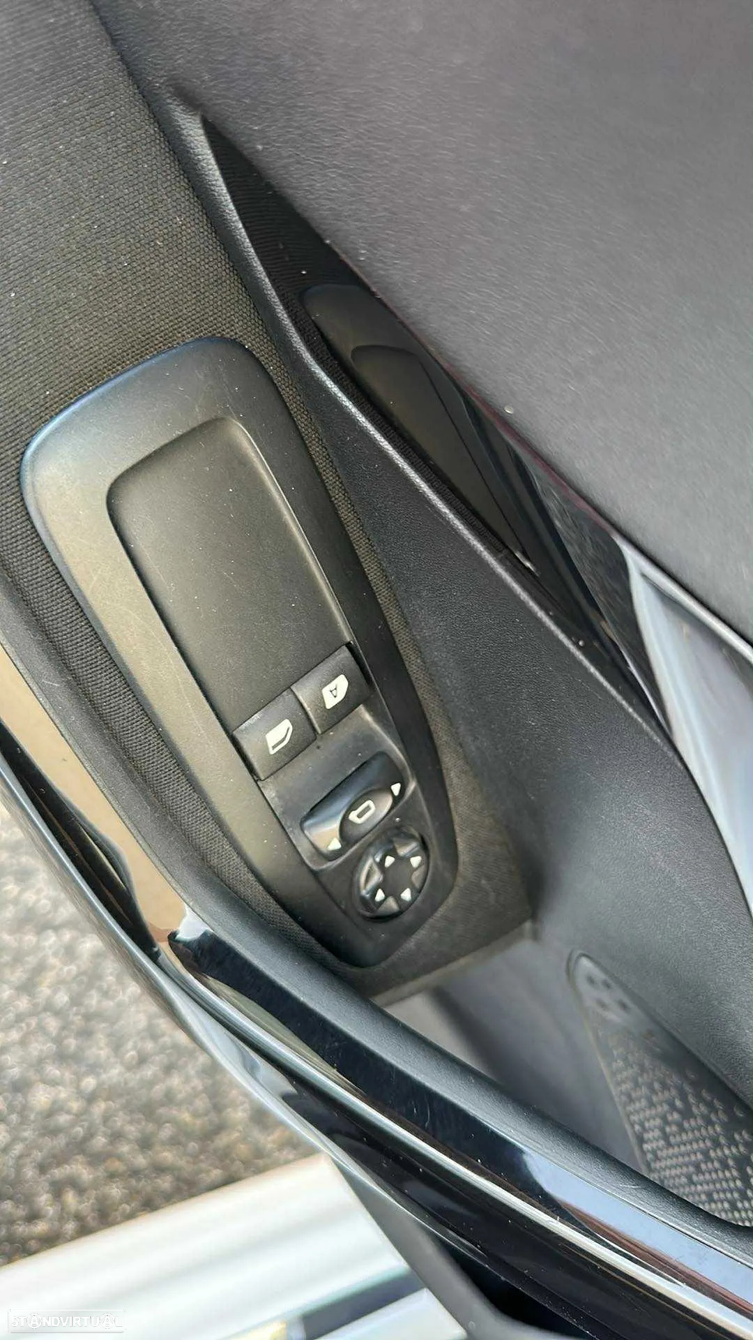 Peugeot 208 1.2 PureTech Style - 17