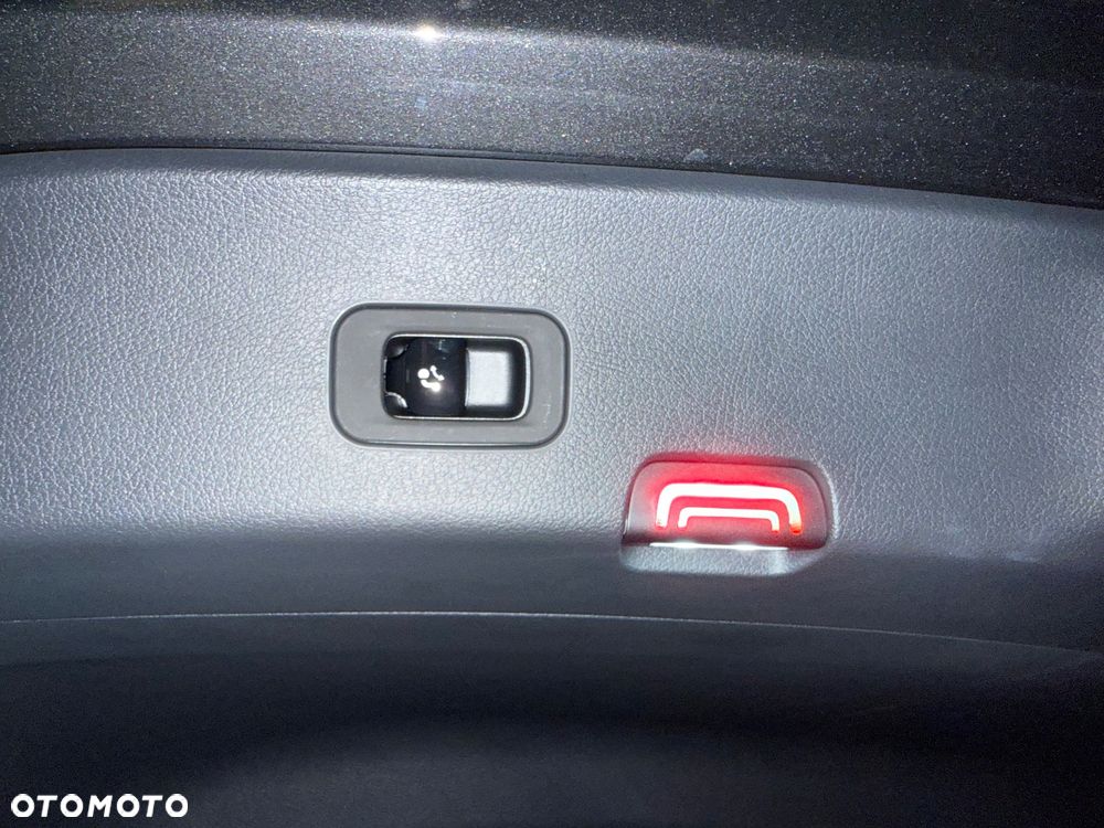 Mercedes-Benz GLC 200 d mHEV 4-Matic AMG Line - 9