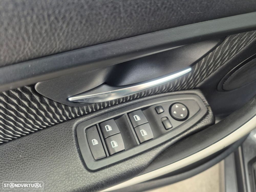 BMW 316 i Line Modern Auto - 10