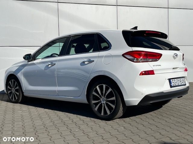 Hyundai i30 1.6 D Premiere Luxury - 8