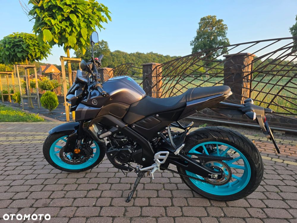 Yamaha MT - 3