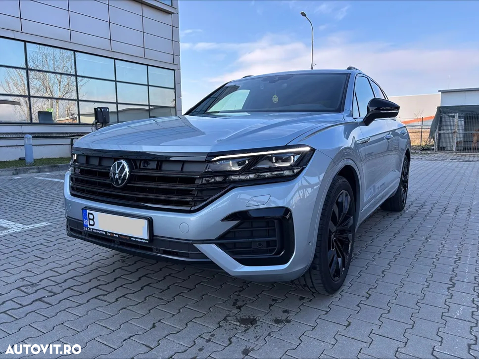 Volkswagen Touareg V6 TDI 4MOTION R-Line - 2