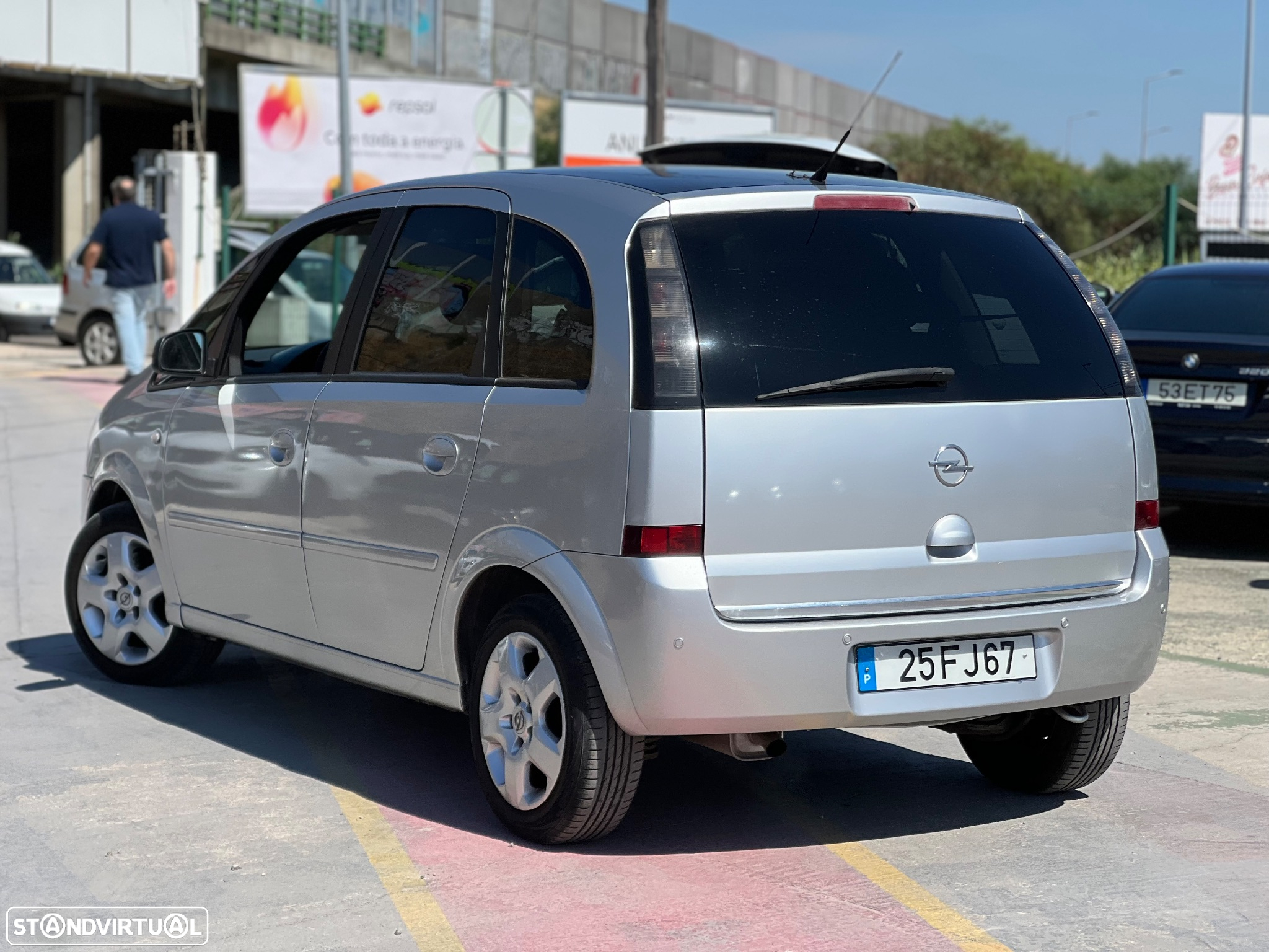 Opel Meriva 1.3 CDTI enjoy ecoFLEX - 2