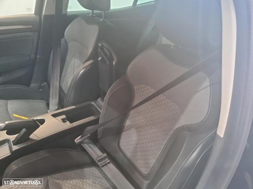 Renault Mégane 1.5 Blue dCi Limited - 4