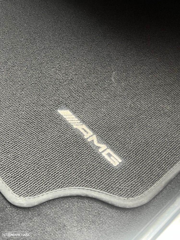 Mercedes-Benz CLS 500 4Matic 7G-TRONIC - 19