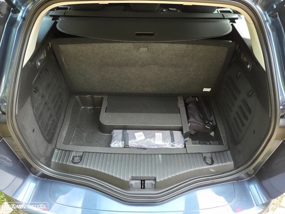 Renault Mégane Sport Tourer 1.6 E-Tech Plug-In Zen - 36