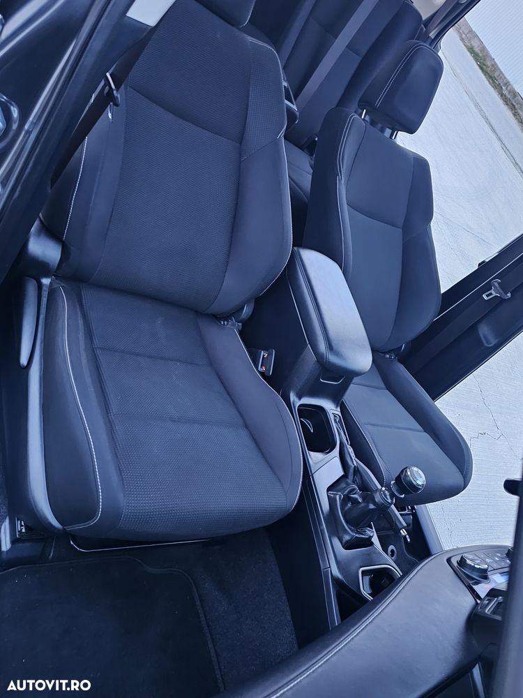 Toyota RAV4 - 18