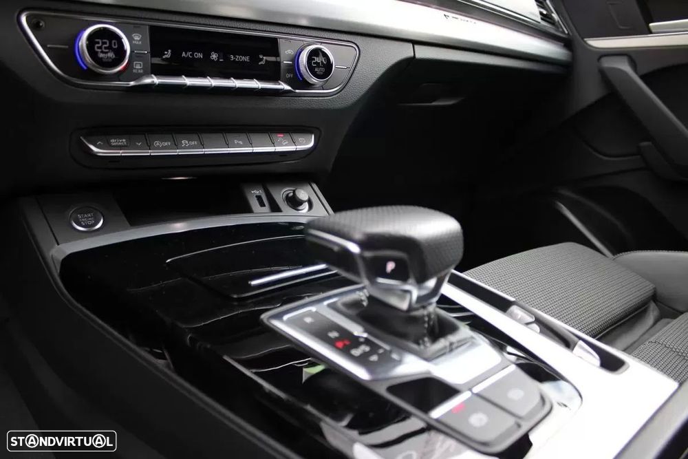 Audi Q5 Sportback 40 TDI quattro S line S tronic - 24