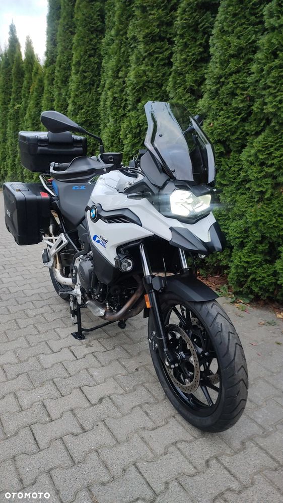 BMW F