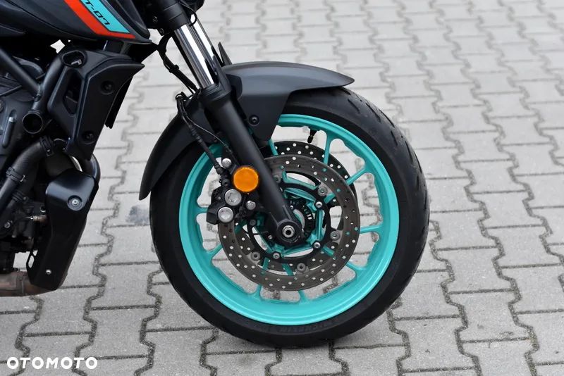 Yamaha MT - 7