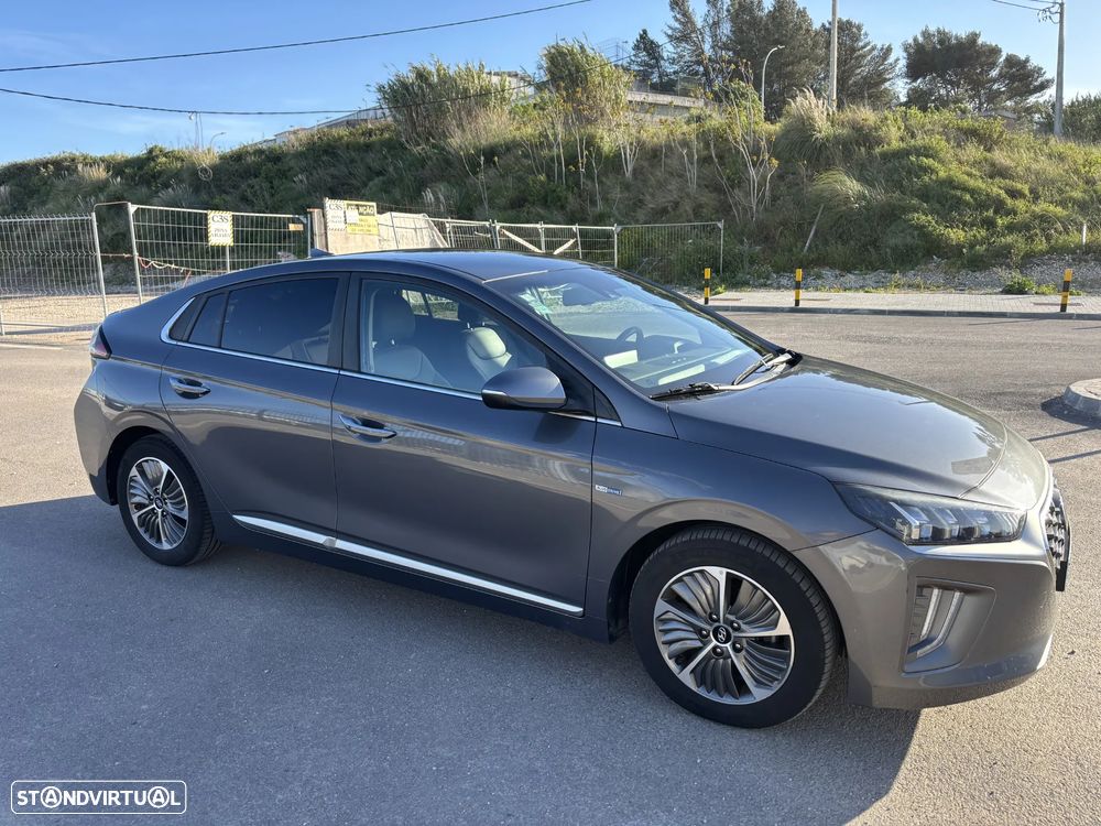 Hyundai Ioniq 1.6 GDI HEV Hybrid Tech - 4