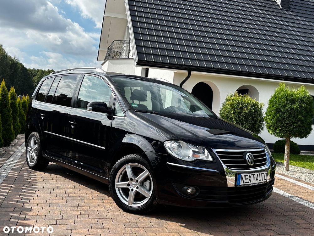 Volkswagen Touran 2.0 TDI DPF Highline - 1