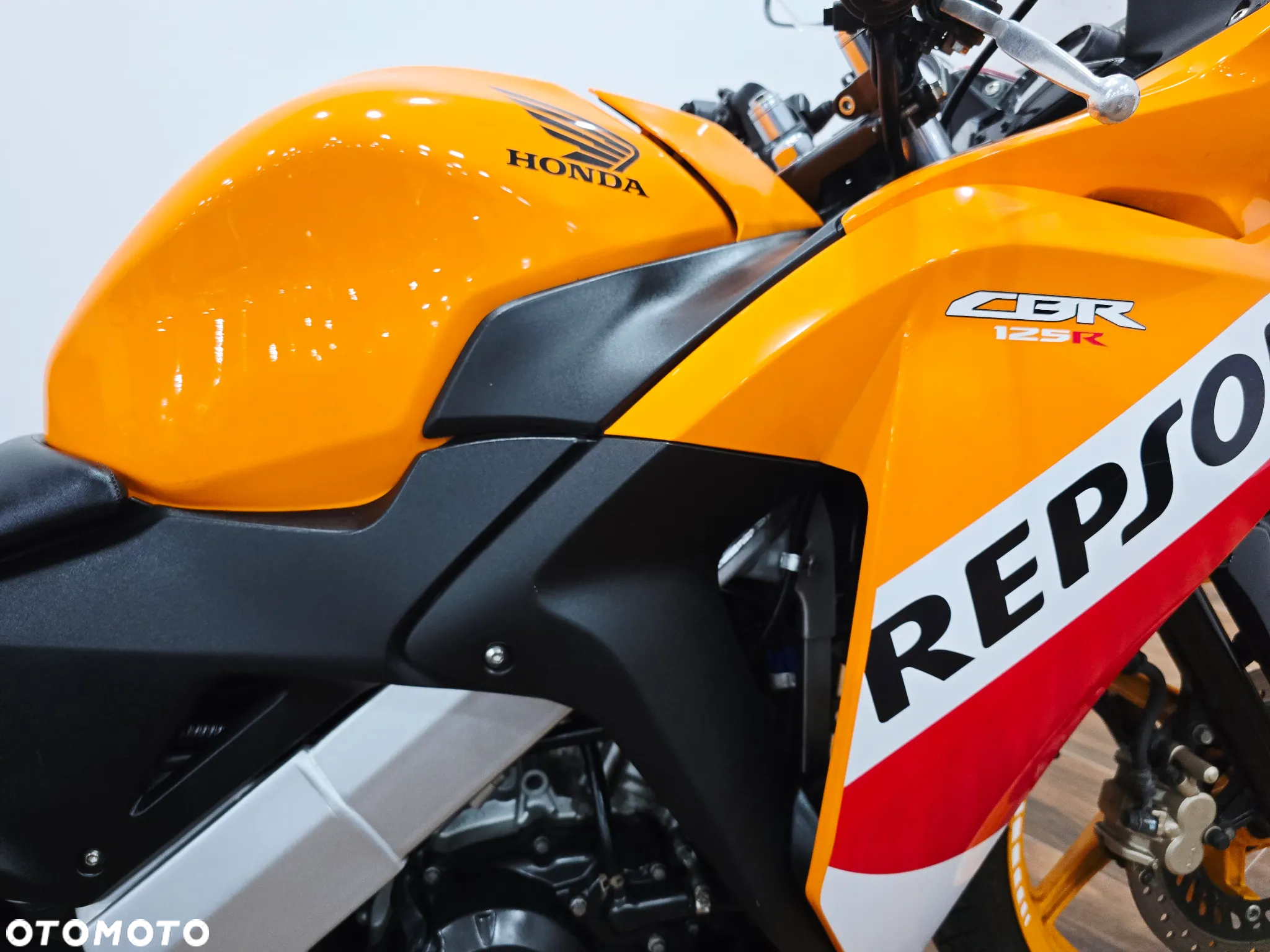 Honda CBR - 25
