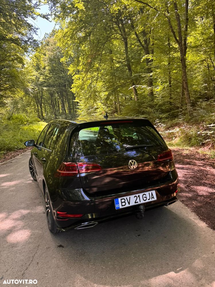 Volkswagen Golf 2.0 TDI SCR DSG R-Line - 6