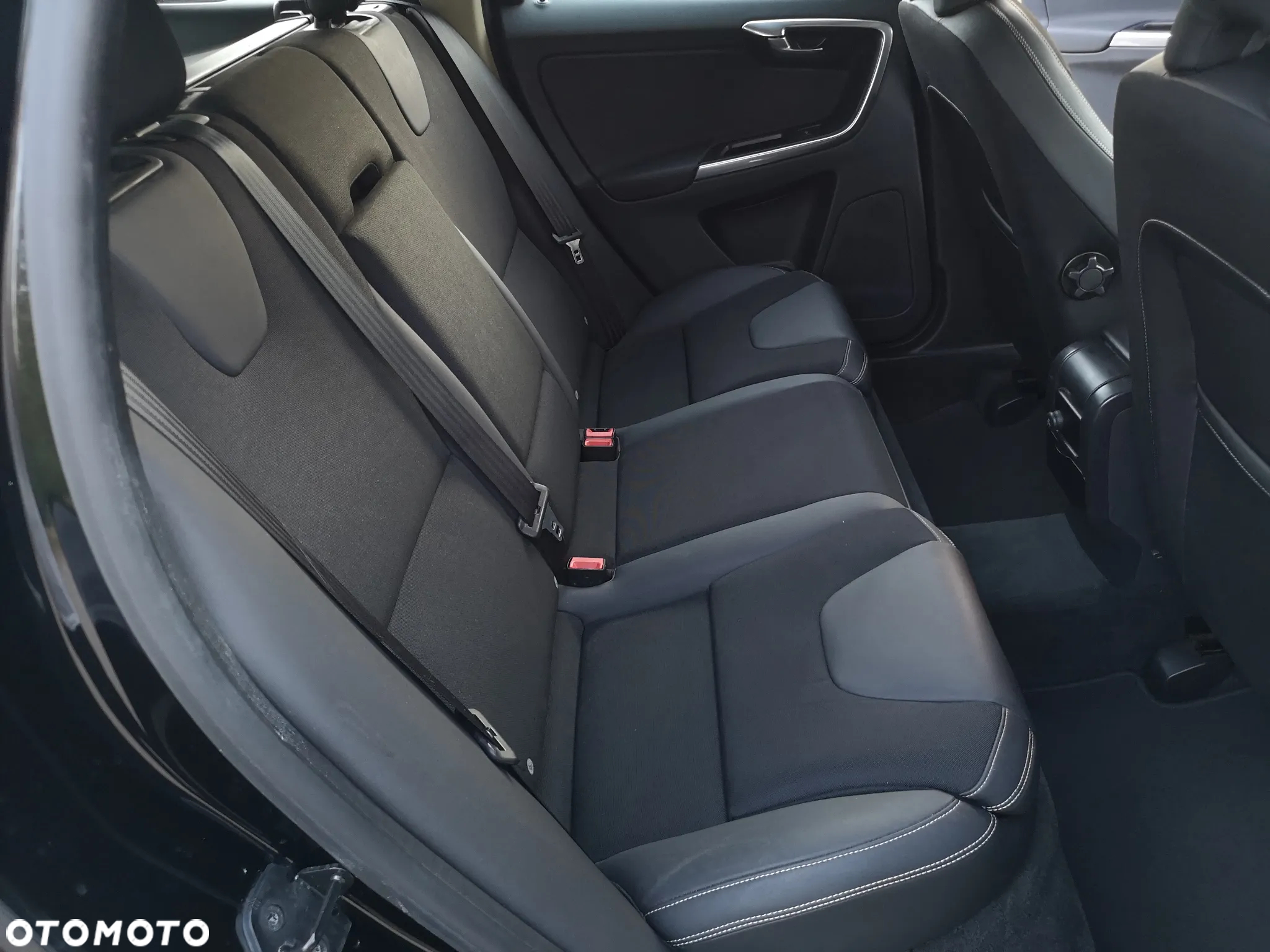 Volvo XC 60 D3 AWD Momentum - 7