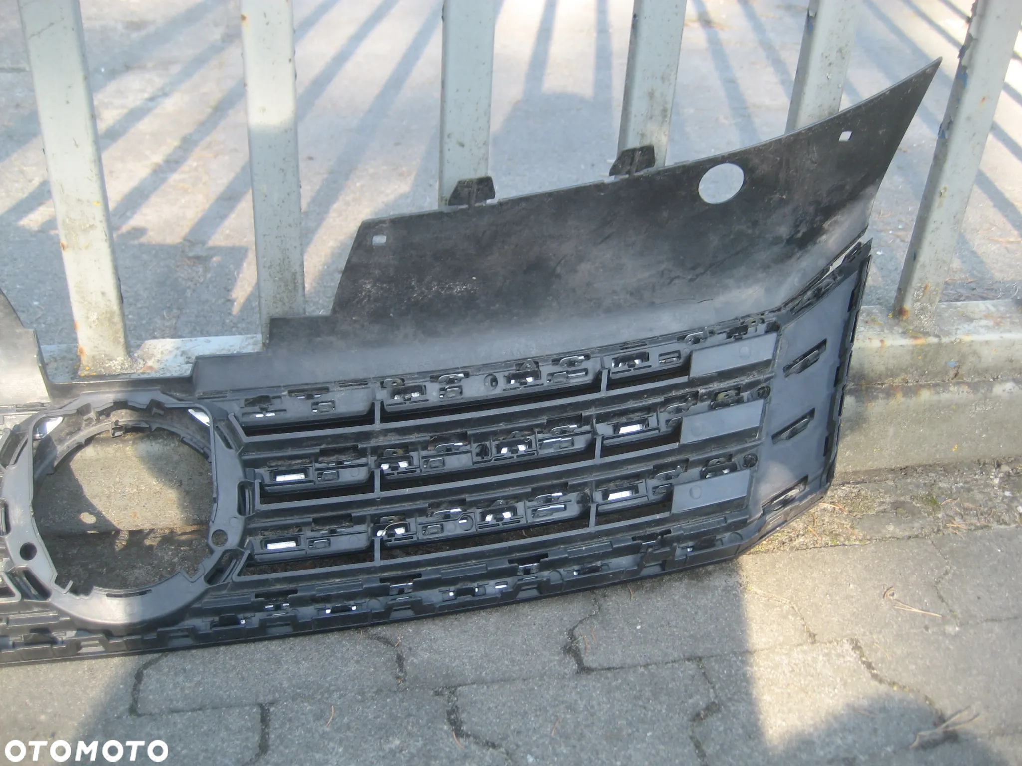 vw passat b7 atrapa grill 3aa853653 uszkodzona - 9