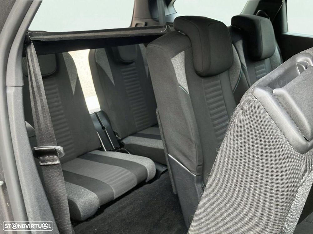 Peugeot 5008 1.2 PureTech Active Pack - 20