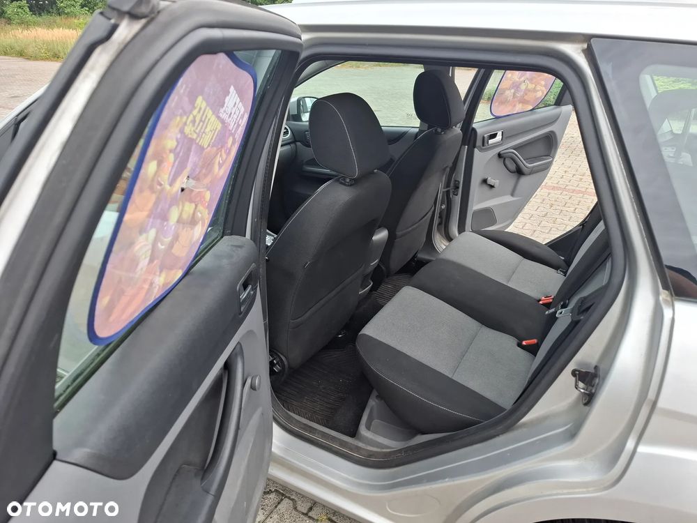 Ford Focus 1.6 Comfort - 8