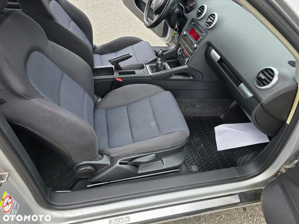 Audi A3 3-drzwiowe 1.6 S line Sportpaket (plus) - 14