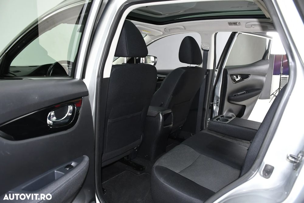 Nissan Qashqai 1.5 DCI N-Connecta - 15