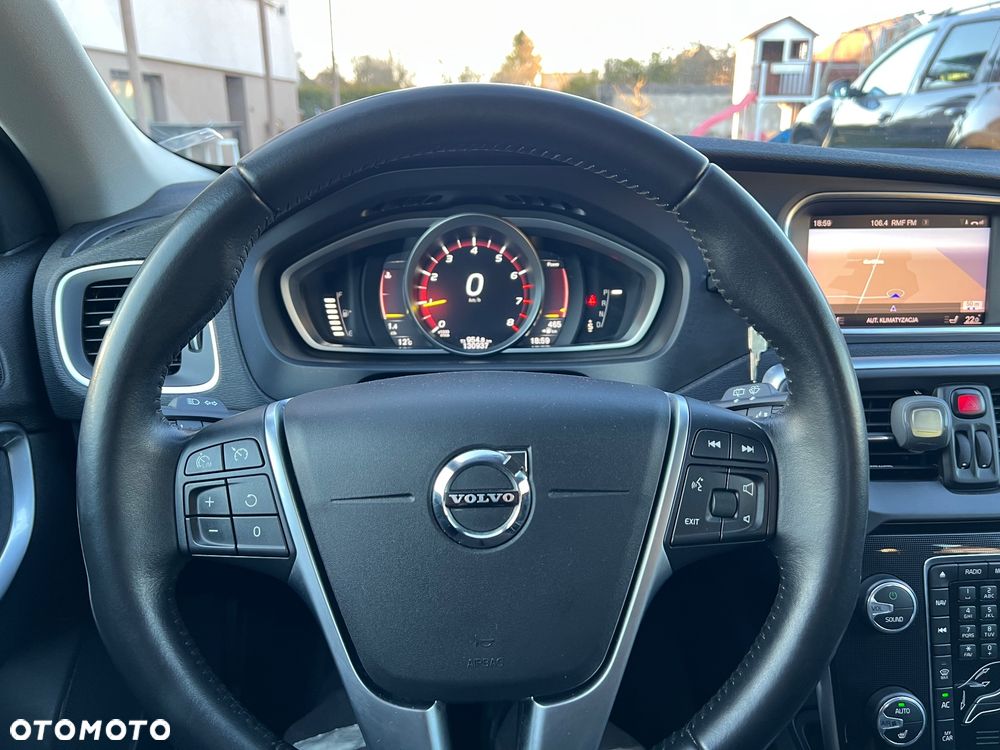 Volvo V40 T2 Geartronic Linje Svart - 11