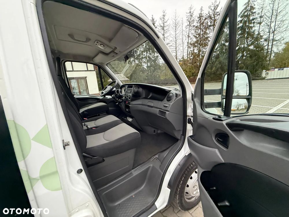 Iveco DAILY - 12