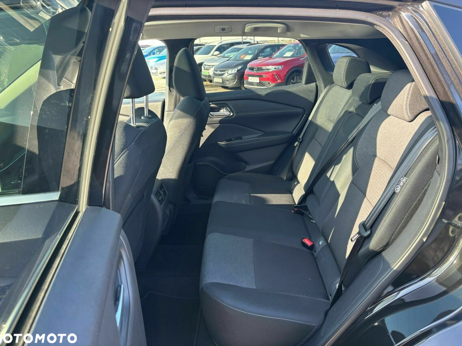 Nissan Qashqai 1.3 DIG-T mHEV N-Connecta - 11