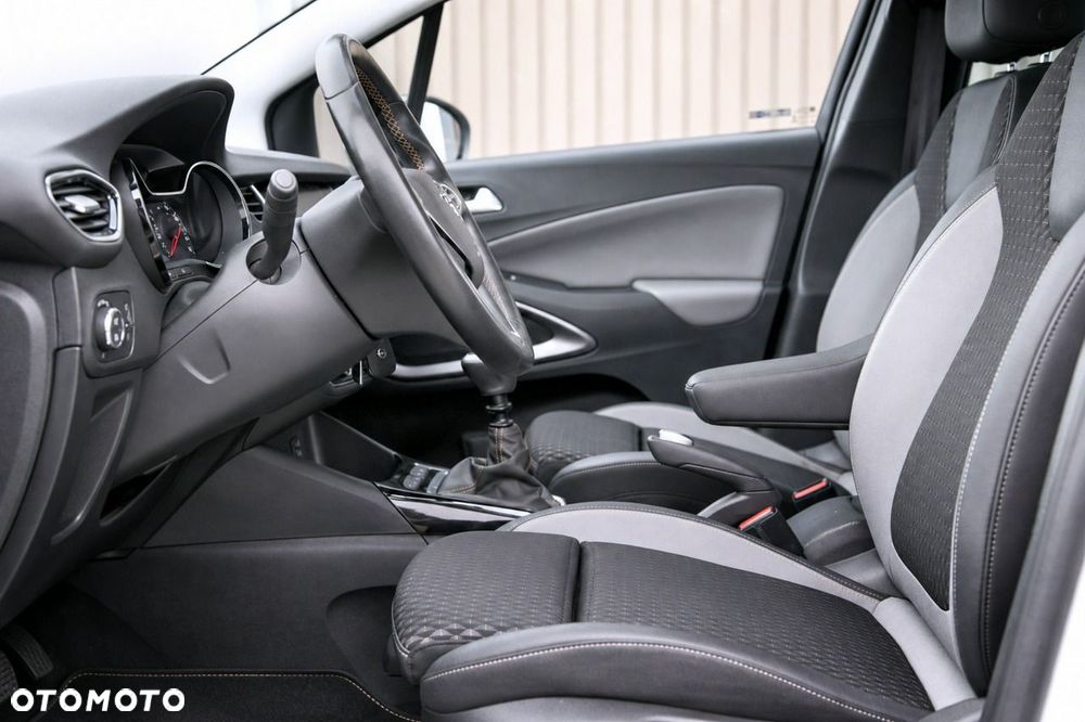 Opel Crossland X - 15