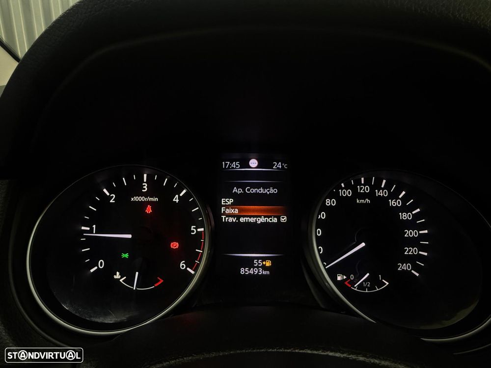 Nissan Qashqai 1.5 dCi Tekna - 26